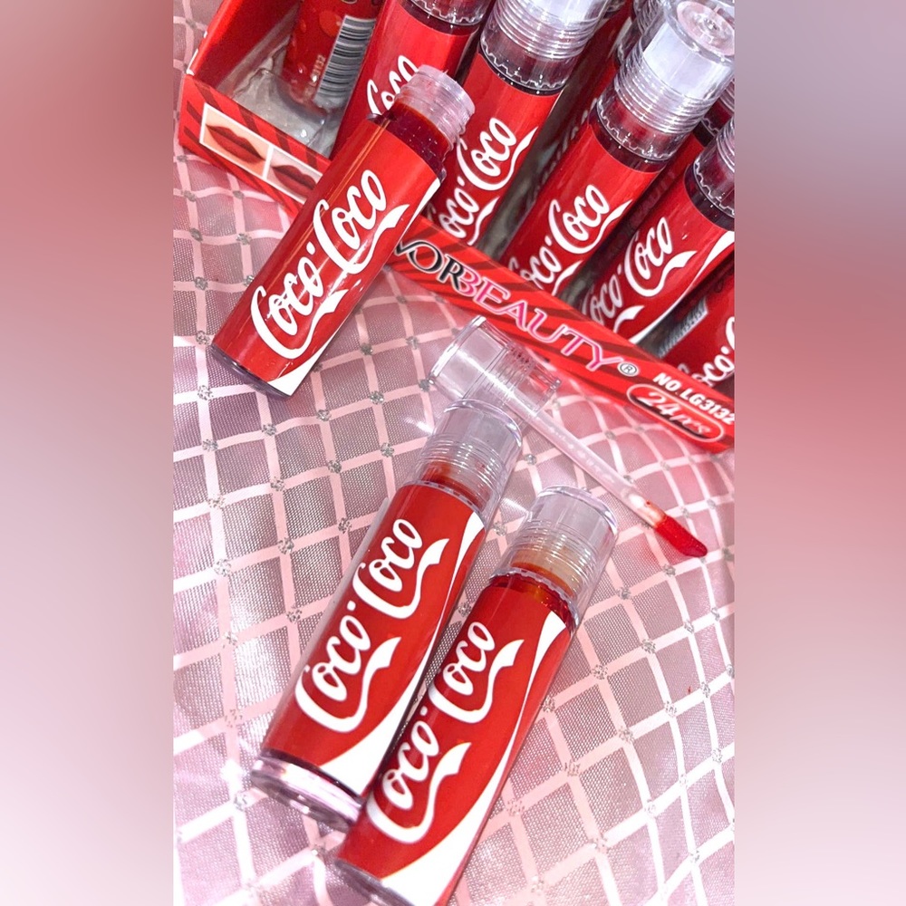Coca-Cola red lip stain 💋